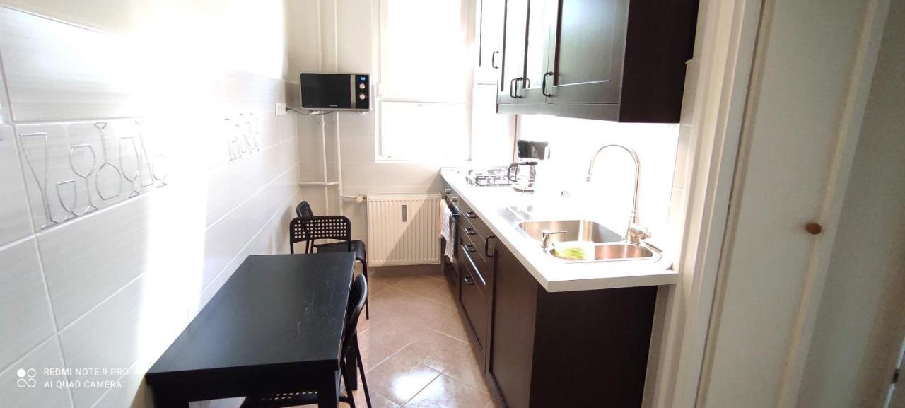 Heidi Apartman Szeged Exteriör bild