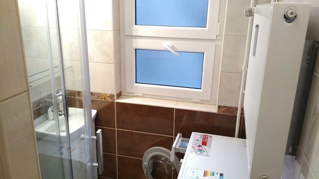 Heidi Apartman Szeged Exteriör bild